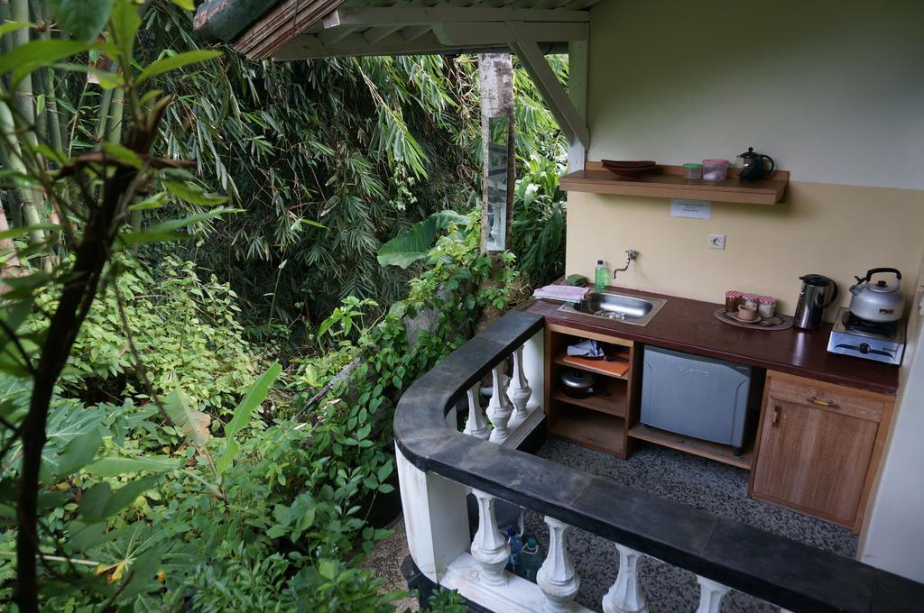 White Lotus Oasis Hotel อูบุด ภายนอก รูปภาพ