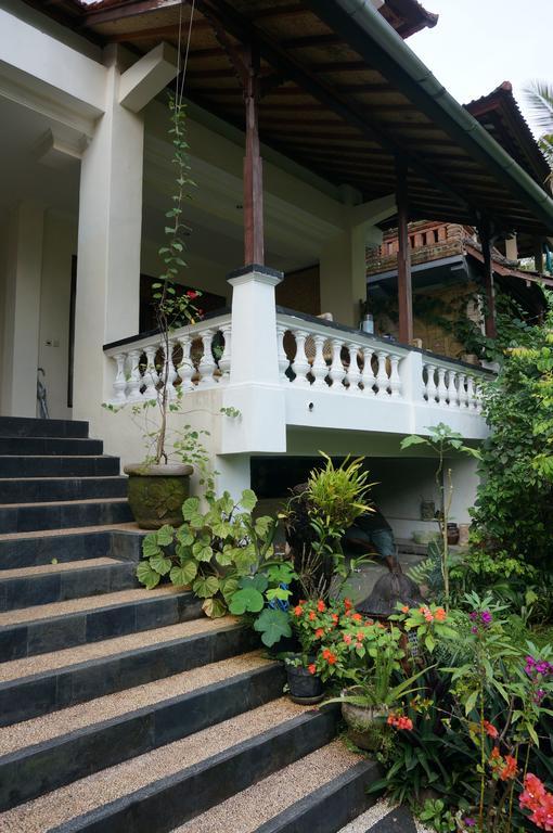 White Lotus Oasis Hotel อูบุด ภายนอก รูปภาพ